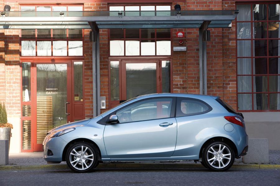  Mazda2 3-Door 2007 года  (фото 55 из 96)